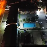 Apartamento Com Piscina - Ubatuba
