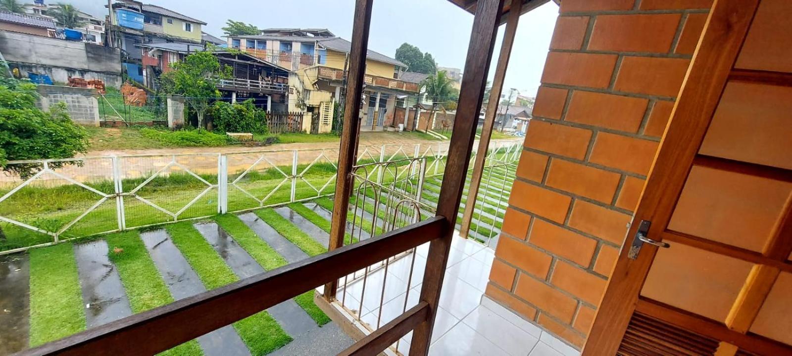 Com Piscina -